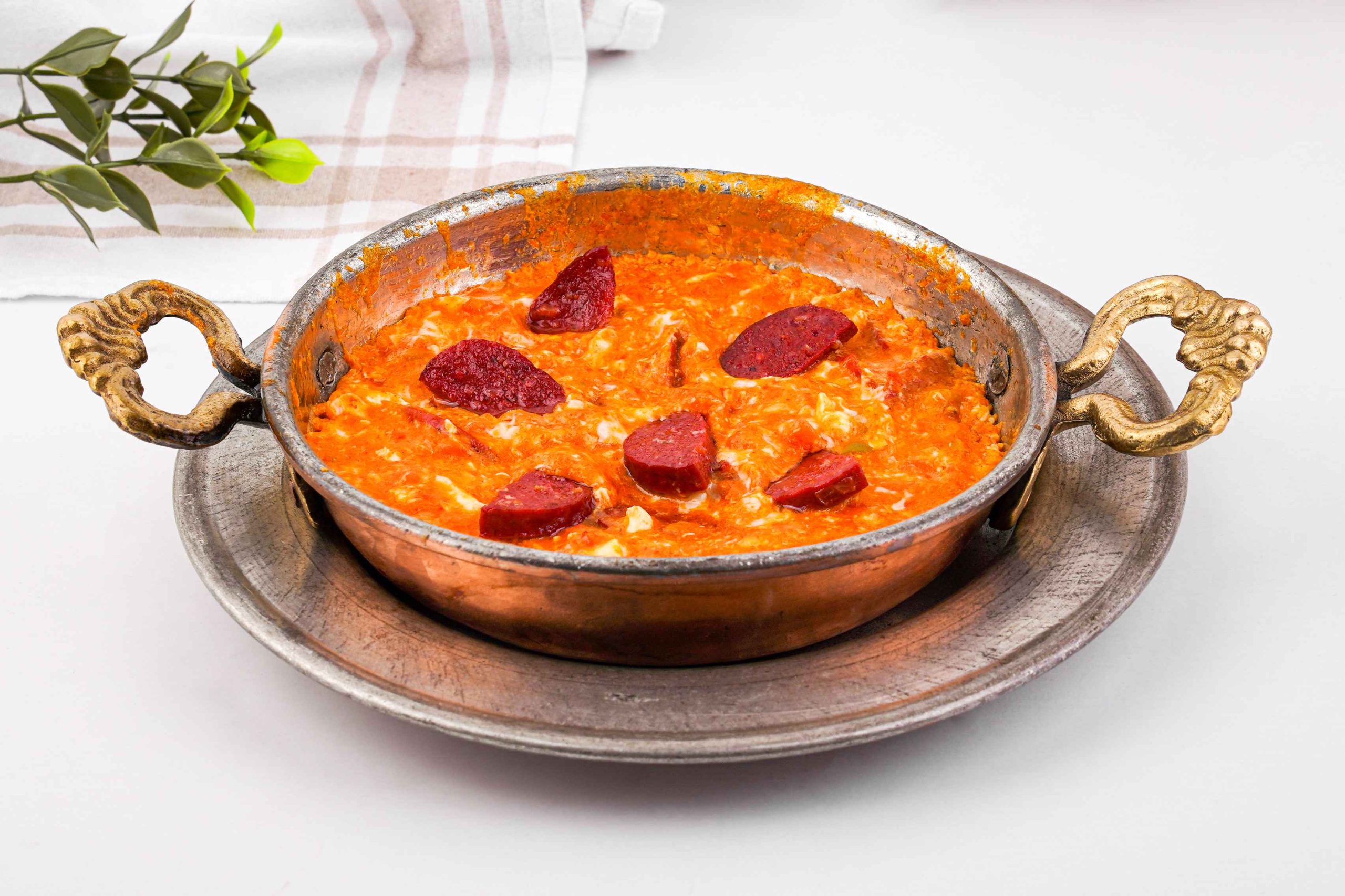 Menemen Sucuklu