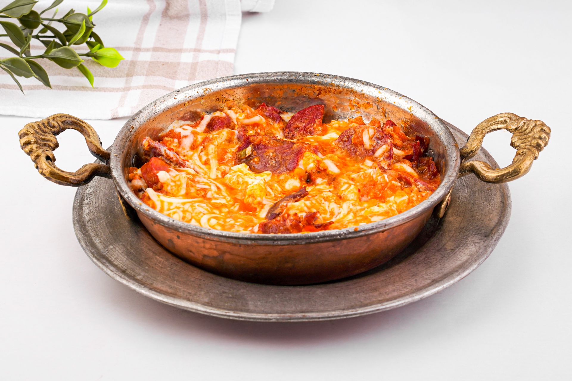 Menemen Sucuklu Kaşarlı